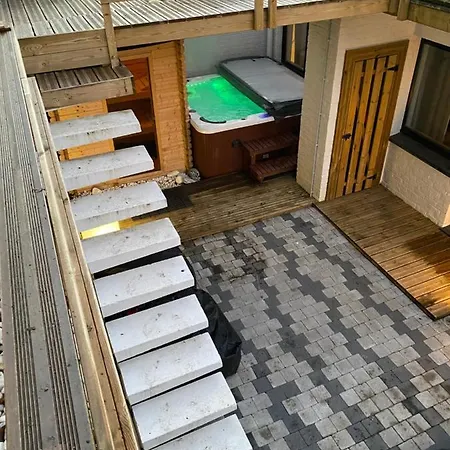 Suite Peralta Jacuzzi-Sauna * Liège