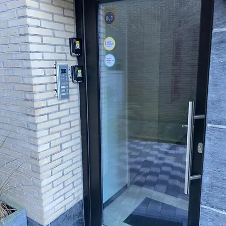 Suite Peralta Jacuzzi-Sauna * Liège